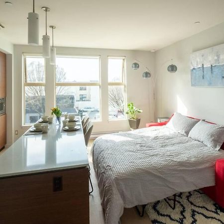 Clean 3Rd Floor 1 Bedroom Apt In Old Town China Town Victoria Luaran gambar