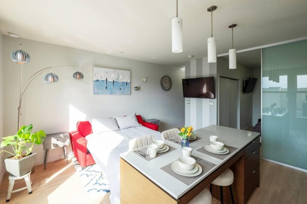 Clean 3Rd Floor 1 Bedroom Apt In Old Town China Town Victoria Luaran gambar