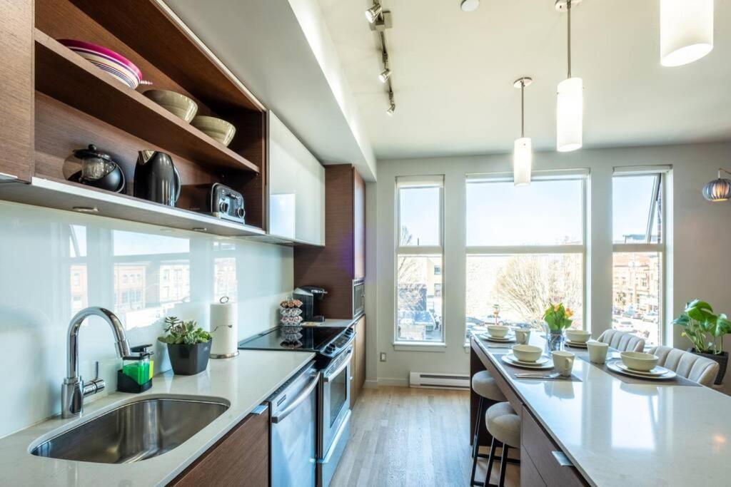 Clean 3Rd Floor 1 Bedroom Apt In Old Town China Town Victoria Luaran gambar