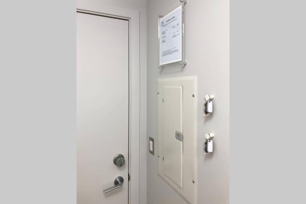 Clean 3Rd Floor 1 Bedroom Apt In Old Town China Town Victoria Luaran gambar