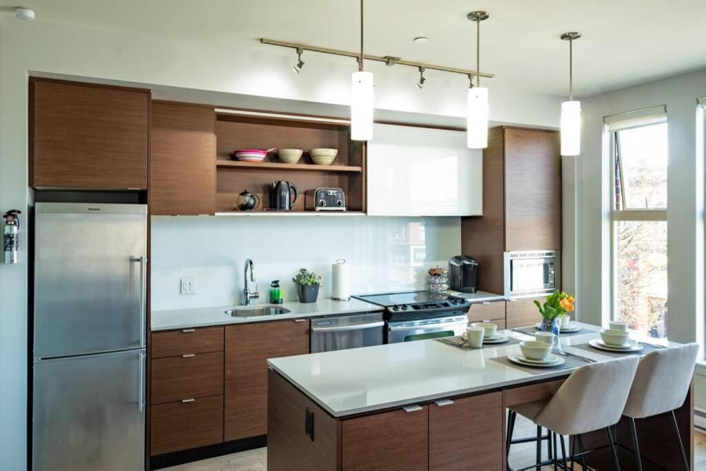 Clean 3Rd Floor 1 Bedroom Apt In Old Town China Town Victoria Luaran gambar